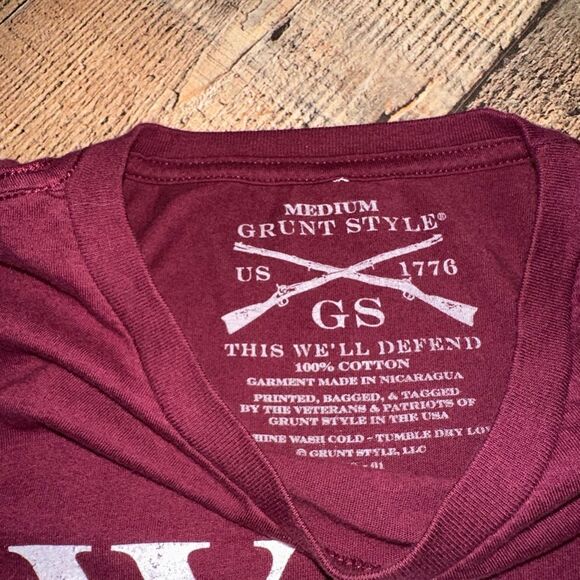 Grunt Style Women's Wine Listens Crewneck T-Shirt - Picture 11 of 11